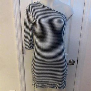 MINNIE MORTIMER BLK/WHITE  ONE SHOULDER  DRESS S